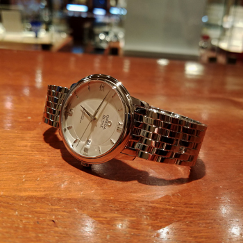 オメガのデ・ビルの王道はこれです 小型サイズの自動巻き | 腕時計 